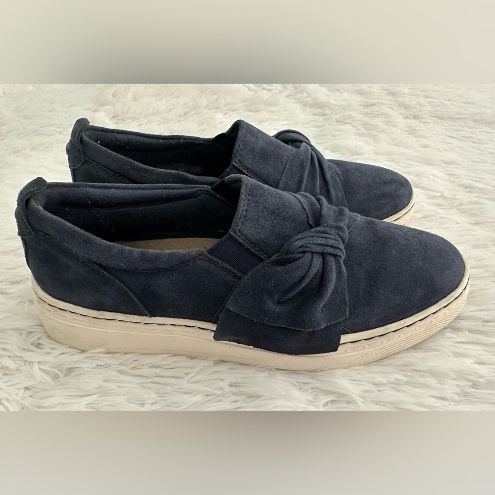 Earth Zoey Fashion Comfort Slip On Sneaker Navy Suede‎ Sz 5